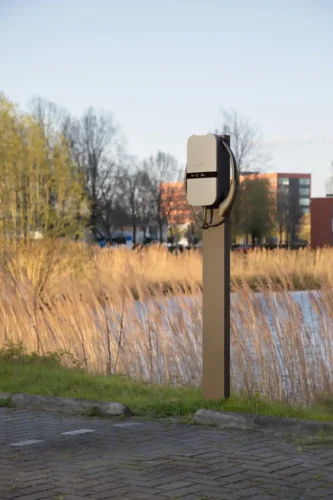 Peblar laadpaal installatie Connect Techniek Limburg